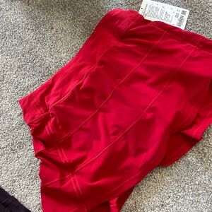 Size 8- NWT Lululemon pace, rival MR skirt long